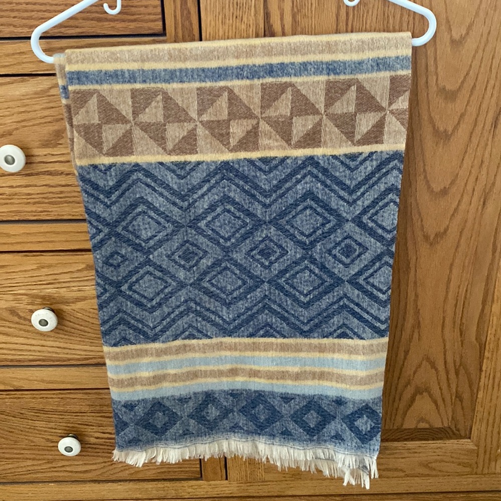 Womens scarf